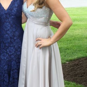 Prom dress SIZE 10 but fits a size 8!!!!